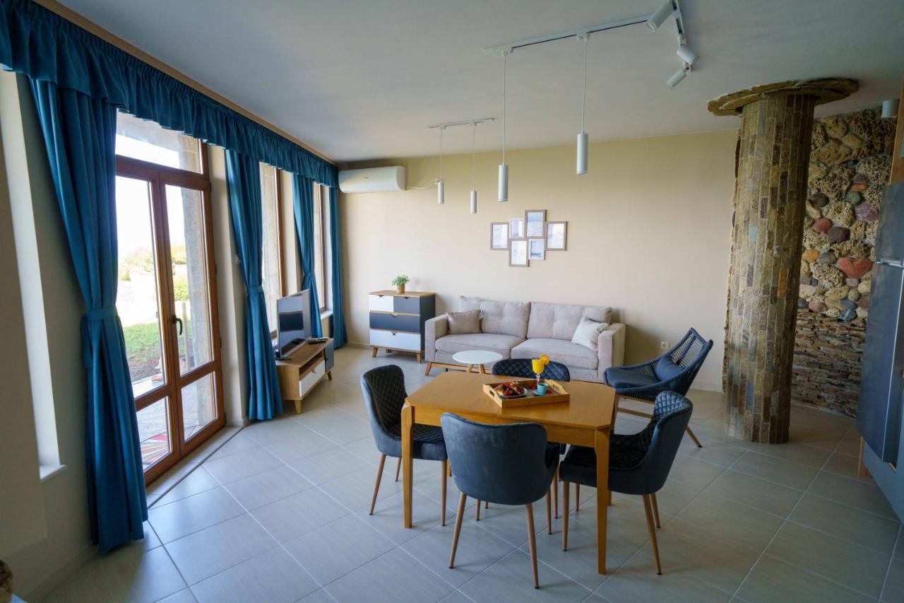 Dolphin Bay Boutique Complex Sozopol Hotel Exterior foto