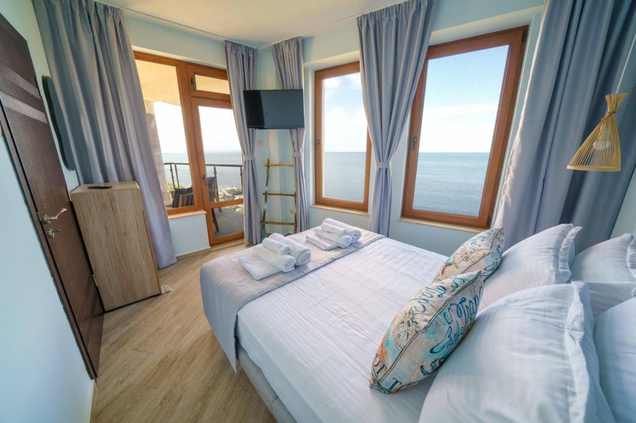 Dolphin Bay Boutique Complex Sozopol Hotel Exterior foto
