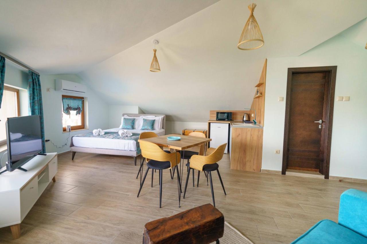 Dolphin Bay Boutique Complex Sozopol Hotel Exterior foto