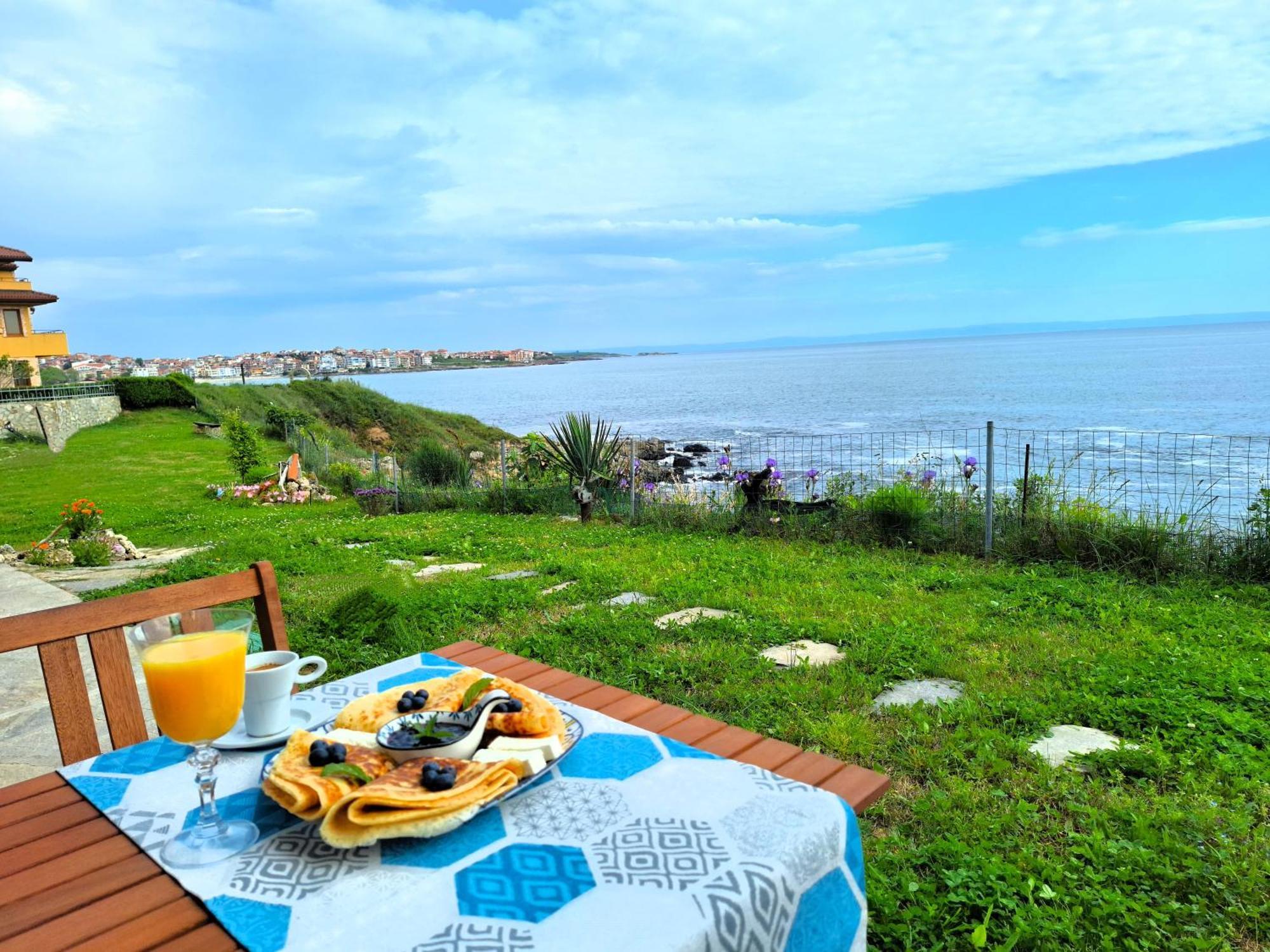 Dolphin Bay Boutique Complex Sozopol Hotel Exterior foto